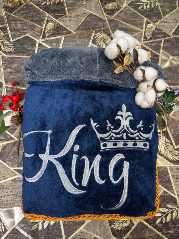 Мужской махровый халат с именной вышивкой 