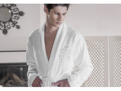 Как выбрать мужской махровый халат?